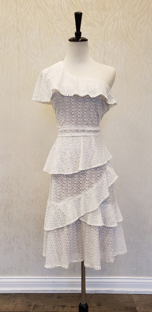 WHITE LACE ASYMMETRIC MIDI DRESS